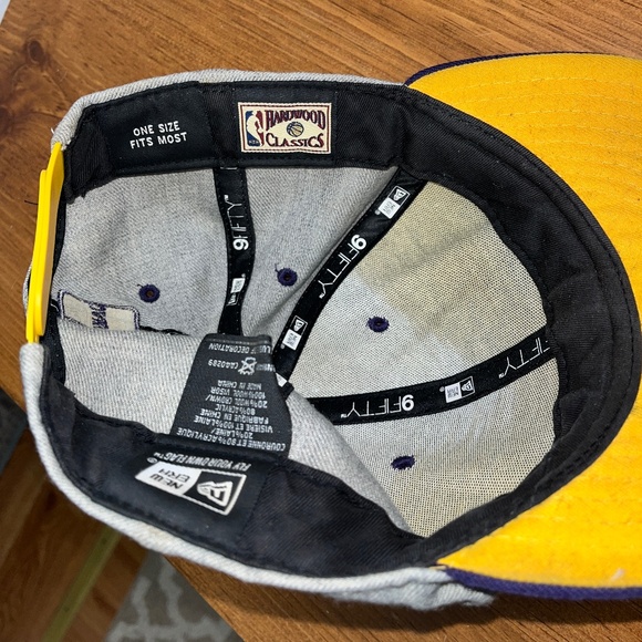 LA Lakers OS - Picture 7 of 12